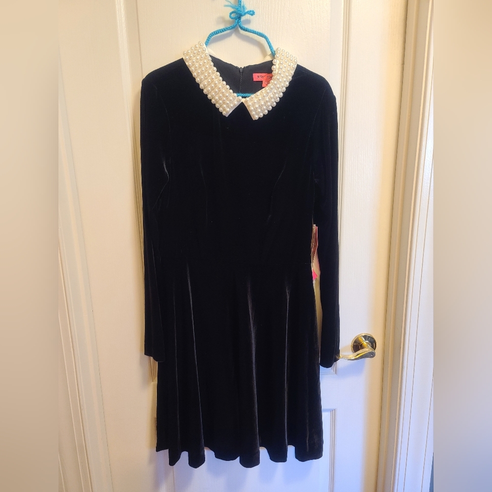 Betsey Johnson black velvet skater dress pearl collar 12